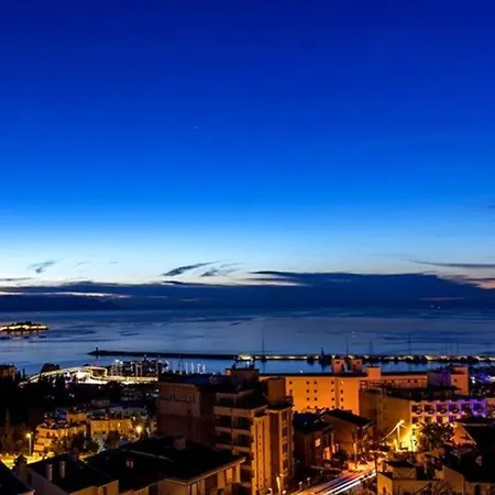 Demir Hotel Kusadası