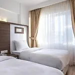 Demir Hotel 2*