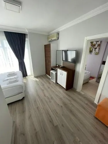 Demir Hotel 2*
