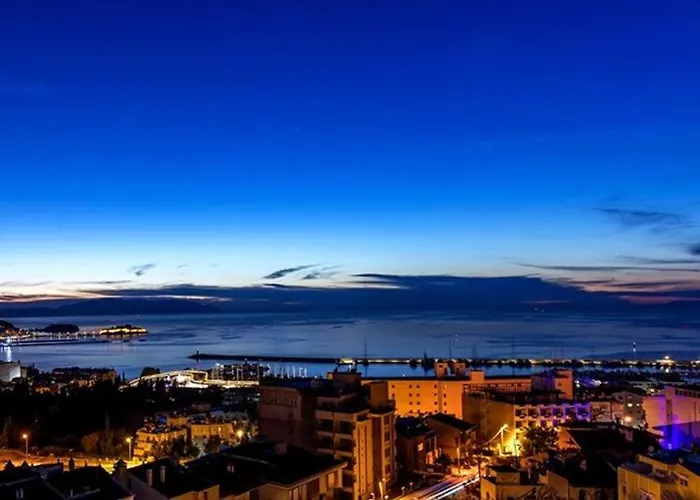 Demir Hotel Kusadasi