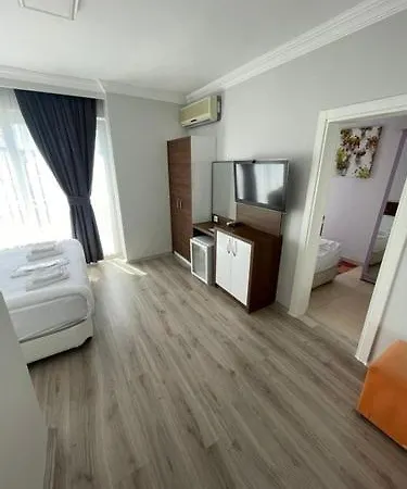 Demir Hotell 2*